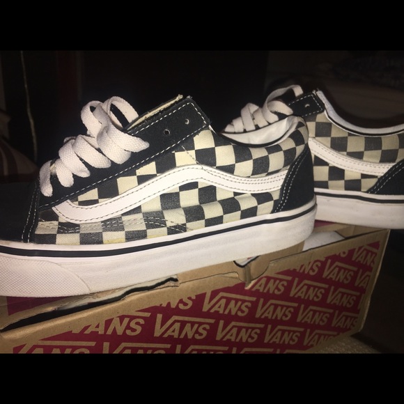 Vans - Picture 5 of 5